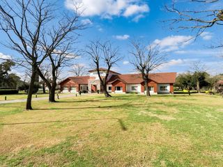 Foto 73 de Casa Venta 7 AMBIENTES EZEIZA !! ACEPTA FINANCIACION !! USS 300.000   CUOTAS