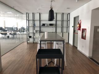 Foto 22 de Impecables oficinas amuebladas en alquiler