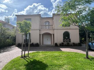 Foto 39 de Casa en Venta  5 dormitorios en La Alameda, Nordelta