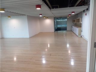 Foto 13 de ARRIENDO OFICINA 1361.70  M2  CENTRO EMPRESARIAL , BOGOTA D.C