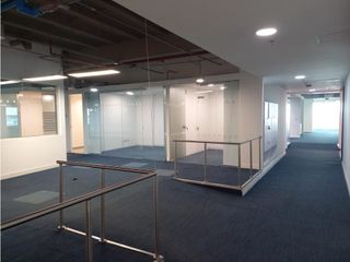 Foto 10 de ARRIENDO OFICINA 1361.70  M2  CENTRO EMPRESARIAL , BOGOTA D.C