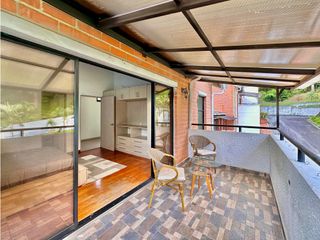 Foto 3 de Hermosa Casa Amoblada en Arriendo Frente al Mall Amsterdam