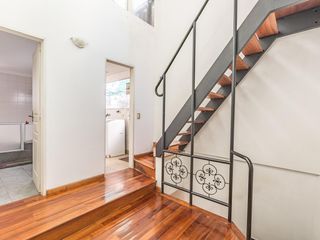 Foto 20 de Venta casa de estilo 4/5 ambientes excelente estado, 4 plantas, detalles de calidad. Caballito