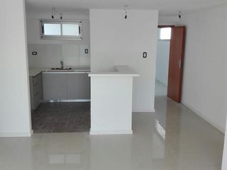 Foto 2 de Departamento - La Plata