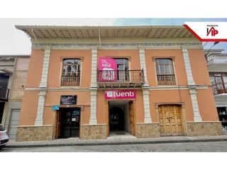 Foto 1 de HERMOSA CASA COLONIAL EN VENTA CON SALONES Y LOCALES  SAN BLAS