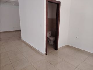 Foto 14 de Jipijapa, Local Comercial en Renta, 130m2, 1 Ambiente