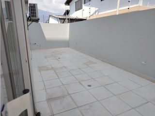 Foto 9 de Jipijapa, Local Comercial en Renta, 160m2, 1 Ambiente