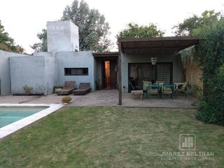 Foto 1 de Casa - Villa Allende Golf