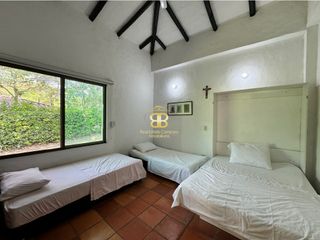 Foto 29 de SE VENDE MAGNFICA  CASA EN FUSA CON PISCINA PRIVADA