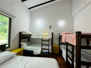 Foto 31 de SE VENDE MAGNFICA  CASA EN FUSA CON PISCINA PRIVADA