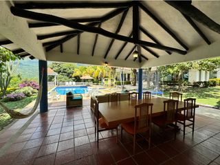 Foto 56 de SE VENDE MAGNFICA  CASA EN FUSA CON PISCINA PRIVADA