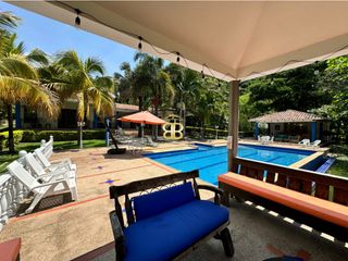 Foto 5 de SE VENDE MAGNFICA  CASA EN FUSA CON PISCINA PRIVADA