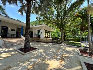 Foto 7 de SE VENDE MAGNFICA  CASA EN FUSA CON PISCINA PRIVADA