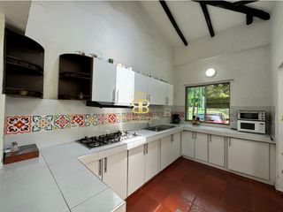 Foto 24 de SE VENDE MAGNFICA  CASA EN FUSA CON PISCINA PRIVADA