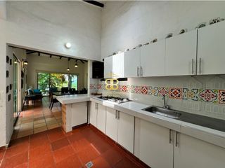 Foto 13 de SE VENDE MAGNFICA  CASA EN FUSA CON PISCINA PRIVADA