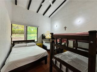 Foto 38 de SE VENDE MAGNFICA  CASA EN FUSA CON PISCINA PRIVADA