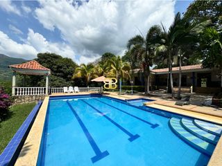 Foto 54 de SE VENDE MAGNFICA  CASA EN FUSA CON PISCINA PRIVADA