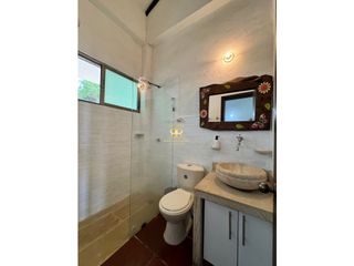 Foto 11 de SE VENDE MAGNFICA  CASA EN FUSA CON PISCINA PRIVADA