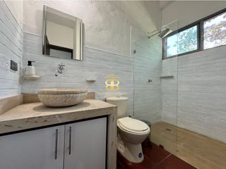 Foto 14 de SE VENDE MAGNFICA  CASA EN FUSA CON PISCINA PRIVADA