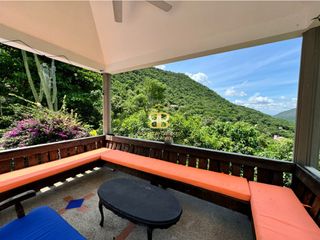 Foto 57 de SE VENDE MAGNFICA  CASA EN FUSA CON PISCINA PRIVADA