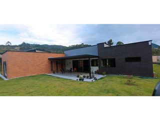 Foto 1 de VENTA DE EXCLUSIVA CASA CAMPESTRE EN UNIDAD CERRADA RESERVA SILVESTRE