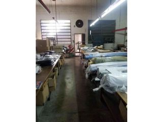 Foto 4 de PARQUE PATRICIOS,GALPON INDUSTRIAL AMPLIO POSIBILIDAD CONSTRUIR 250 METROS OPORTUNIDAD