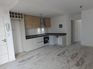 Foto 1 de Alquiler a Estrenar 2 Amb. Dorm. en Suite. Lanusita. Sum, Piscina, Solarium. LANUS O.