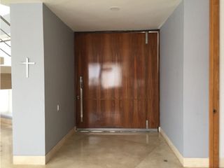 Foto 4 de SE VENDE CASA DE LUJO EN LAGOS DEL  CAUJARAL