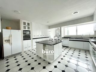 Foto 1 de MAJESTUOSO DEPARTAMENTO EN ALQUILER EN SAN ISIDRO