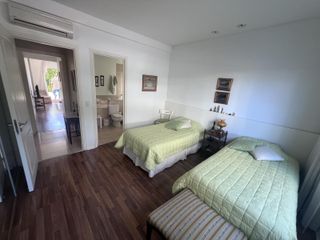 Foto 16 de Departamento en  PB con jardín y dos suites
