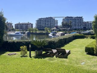 Foto 1 de Departamento en  PB con jardín y dos suites