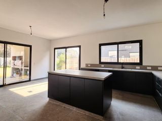 Foto 10 de Casa en  venta en  barrio San Matías, Escobar, Zona Norte.