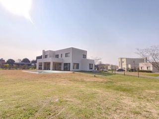 Foto 4 de Casa en  venta en  barrio San Matías, Escobar, Zona Norte.