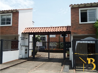 Foto 2 de CASA EN VENTA CONJUNTO BUCARELIA YOPAL