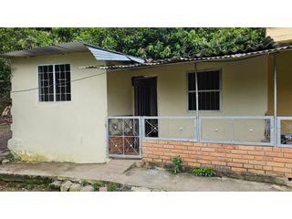 Foto 1 de VENDO LOTE CON DOS CASAS, BARRIO EL CAMPESTRE