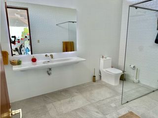 Foto 14 de VENTA CASA CON PLAYA SEMI-PRIVADA & VISTA AL MAR EN PRIMERA LINEA