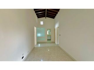 Foto 2 de Casa en el sector de Conquistadores con local de 38 m²