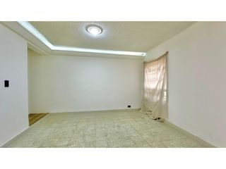 Foto 22 de Casa en el sector de Conquistadores con local de 38 m²