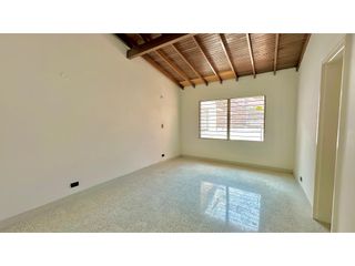 Foto 10 de Casa en el sector de Conquistadores con local de 38 m²
