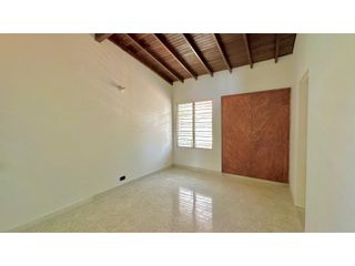 Foto 19 de Casa en el sector de Conquistadores con local de 38 m²