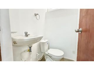 Foto 4 de Casa en el sector de Conquistadores con local de 38 m²