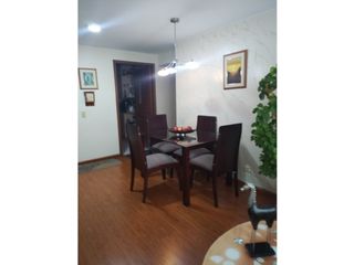 Foto 4 de Venta de apartamento Ciudad Jardin 70 m2