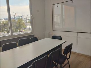 Foto 17 de La Pradera, Casa Comercial en Renta, 400m2, 12 Ambientes