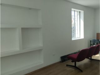 Foto 19 de La Pradera, Casa Comercial en Renta, 400m2, 12 Ambientes
