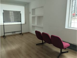 Foto 16 de La Pradera, Casa Comercial en Renta, 400m2, 12 Ambientes