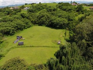 Foto 1 de VENTA TERRENO EN ALTOS DE SAN LORENZO