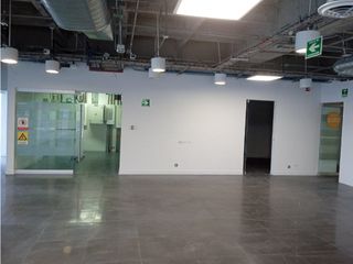 Foto 7 de OFICINA EN VENTA ED PARALELO 108