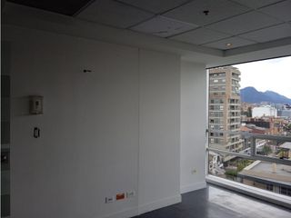 Foto 13 de OFICINA EN VENTA ED PARALELO 108