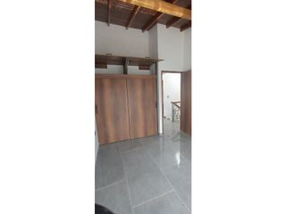 Foto 10 de EN ARRIENDO CASA CERCA AL CENTRO COMERCIAL VIVA LA CEJA- Agua fresca