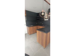 Foto 1 de EN ARRIENDO CASA CERCA AL CENTRO COMERCIAL VIVA LA CEJA- Agua fresca